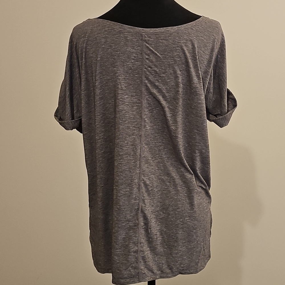 GAPfit Breathe Gray Cuffed Tunic Top - Picture 2 of 9